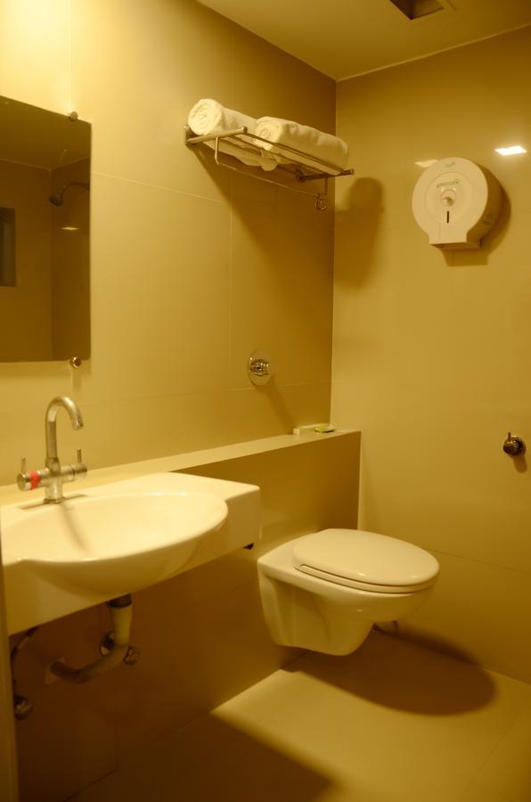 Prithvi Hotels Amhedabad Dış mekan fotoğraf